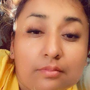 Meet your Posher, Violeta